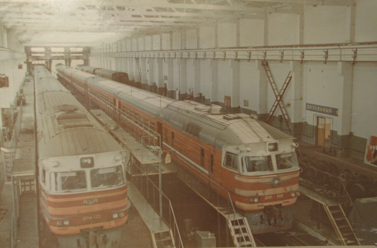 Юго-Западная железная дорога, № ДР1А-133 &mdash; ; Юго-Западная железная дорога, № ДР1П-059 &mdash; 