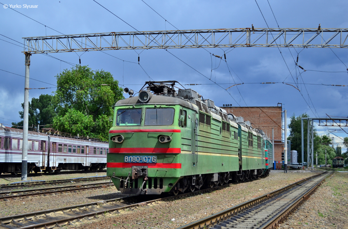 Одесская железная дорога, № ВЛ80Т-1076 — 