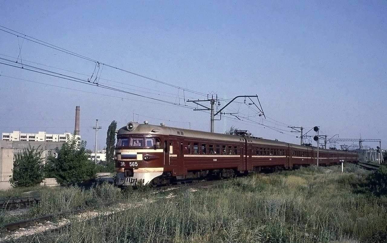 Приволжская железная дорога, № ЭР2-565 — 