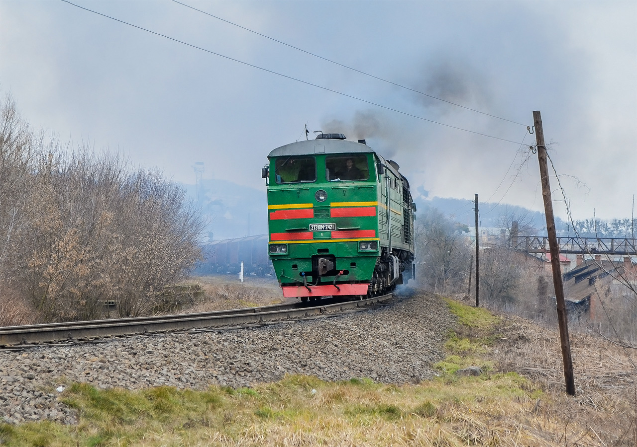 Одесская железная дорога, № 2ТЭ10М-2421 — 