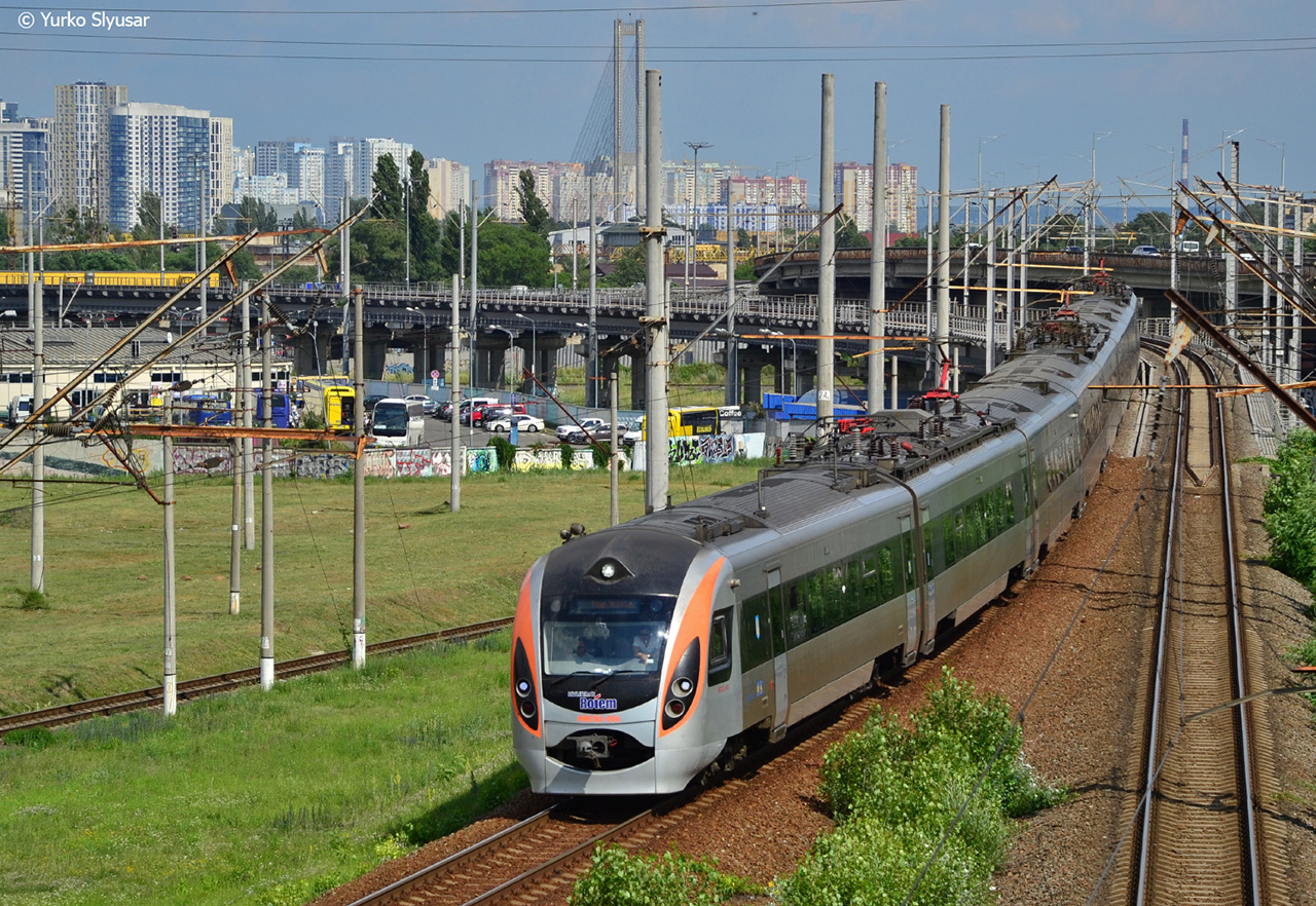 Украинская железнодорожная скоростная компания, № HRCS2-006 — 