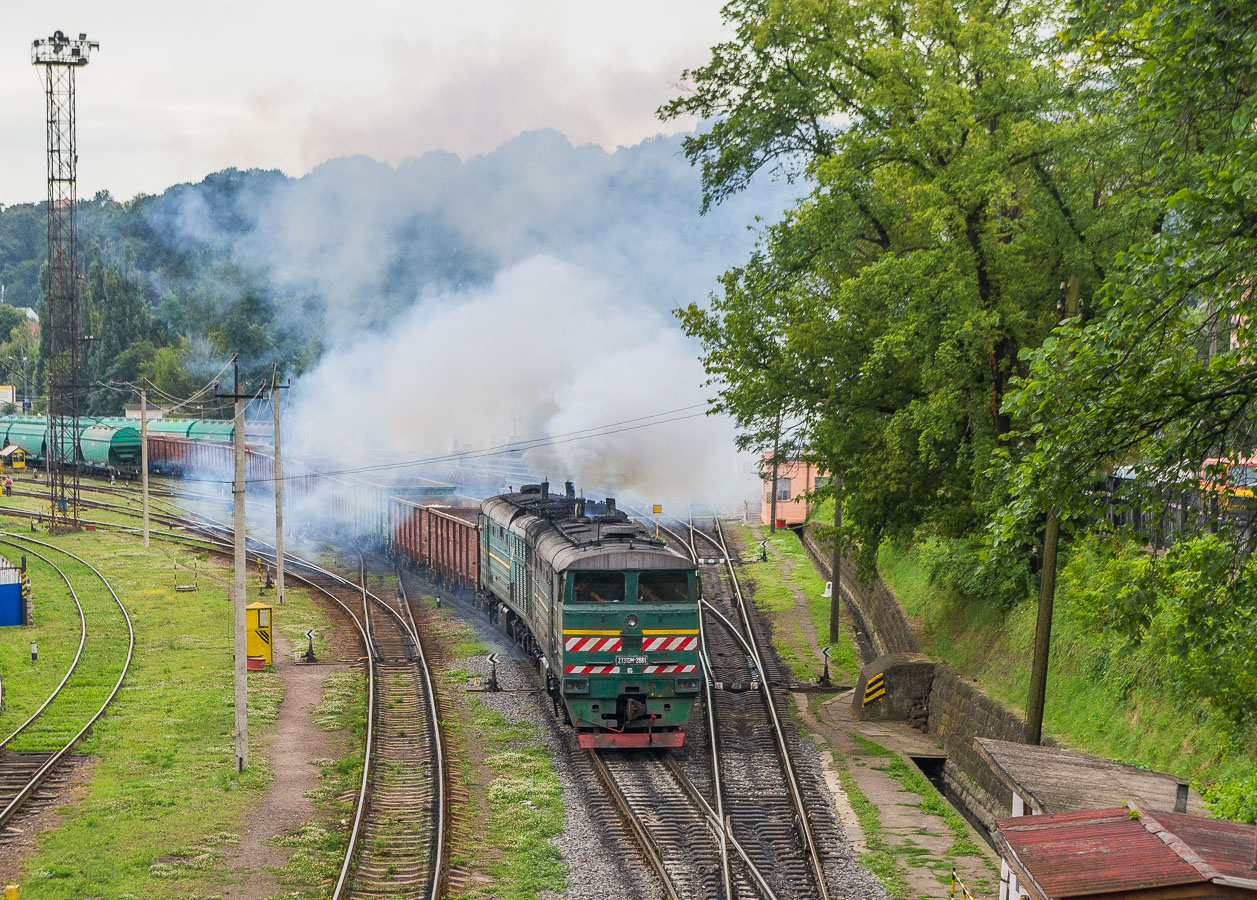 Одесская железная дорога, № 2ТЭ10М-2661 — 