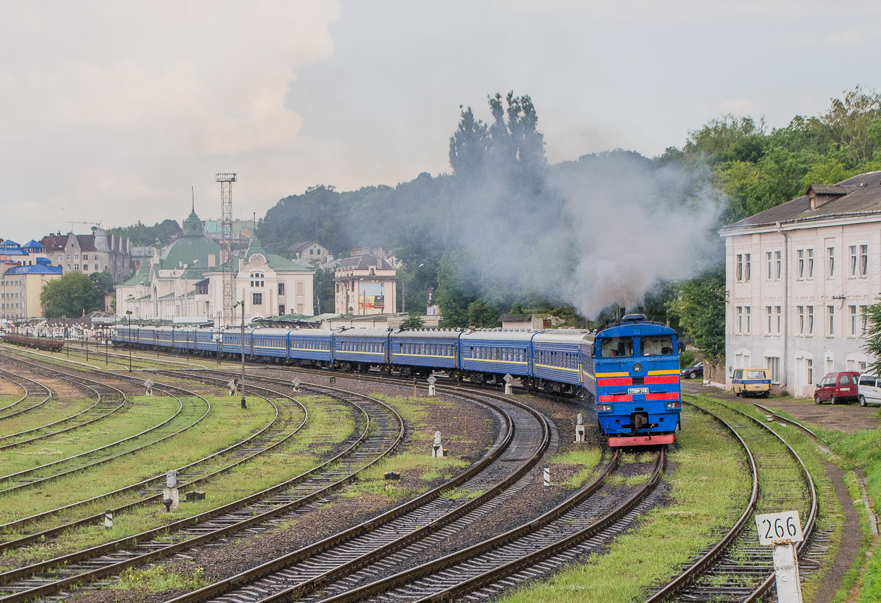 Одесская железная дорога, № 2ТЭ10М-2416 — 