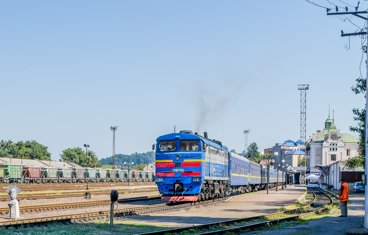 Одесская железная дорога, № 2ТЭ10М-2416 — 