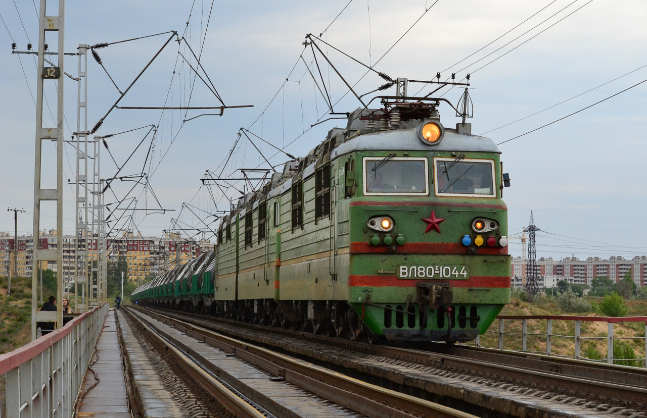 Приволжская железная дорога, № ВЛ80С-1044 — 