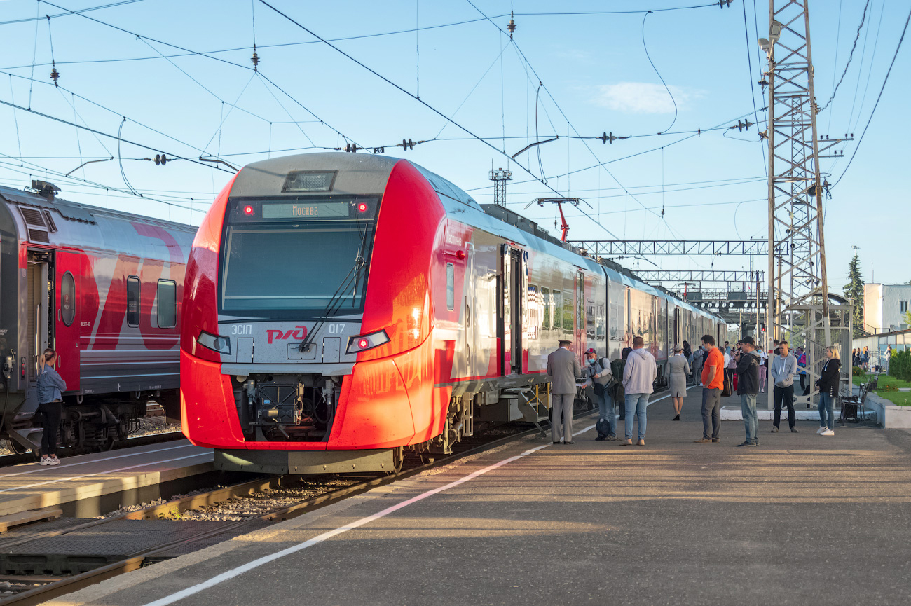 Московская железная дорога, № ЭС1П-017 — 