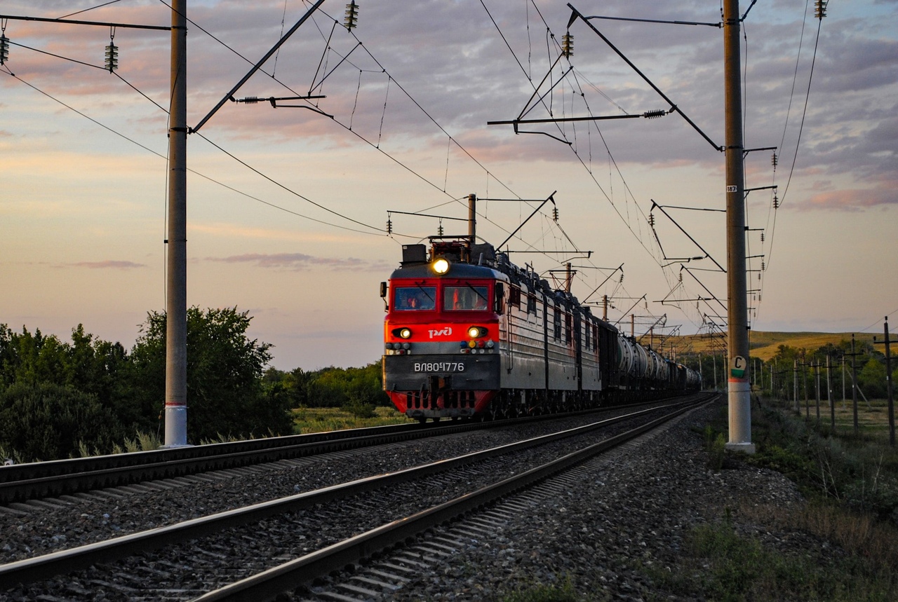 Приволжская железная дорога, № ВЛ80С-1776 — 