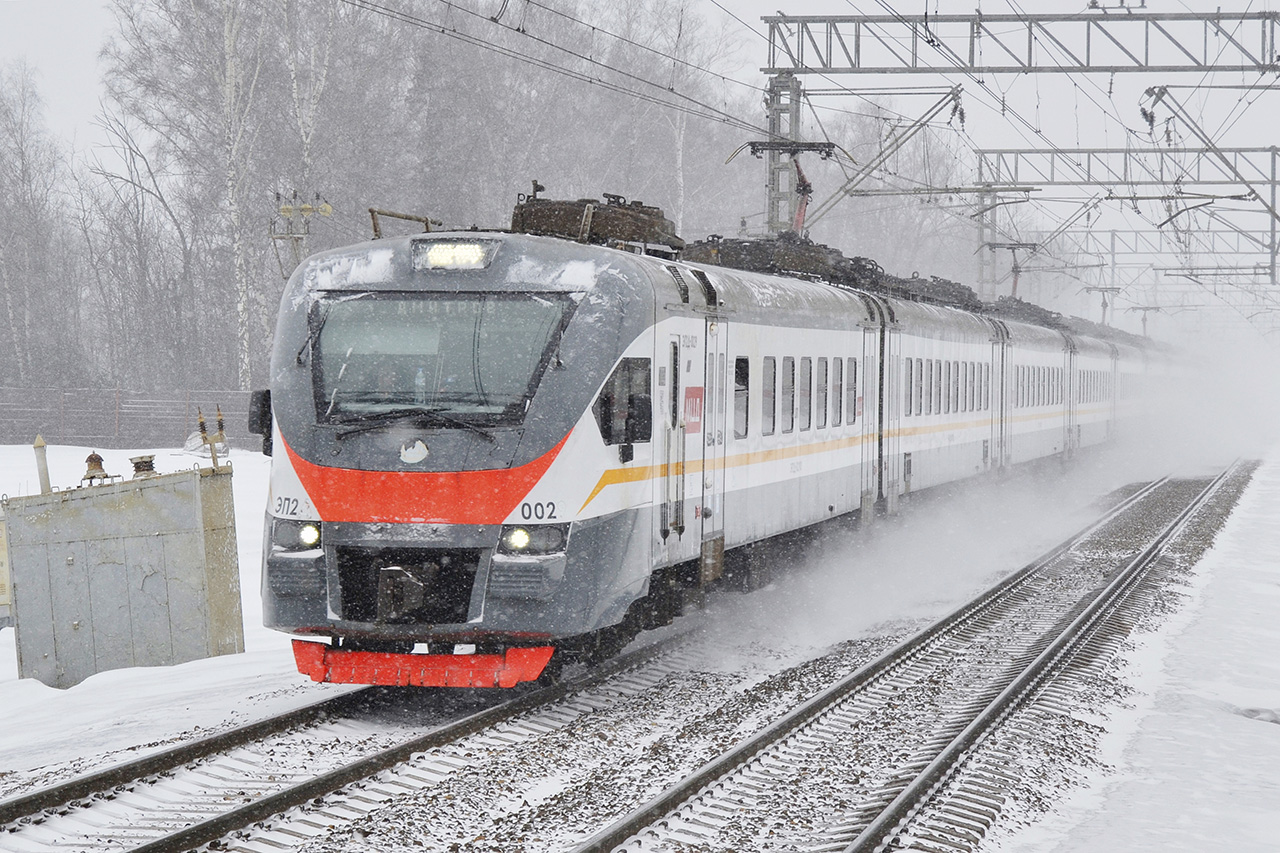 Эп2д в раменском. Эп2д 0079. Эп2д-0123. Эп2д в депо Лобня. Эп2д электропоезд вдали.