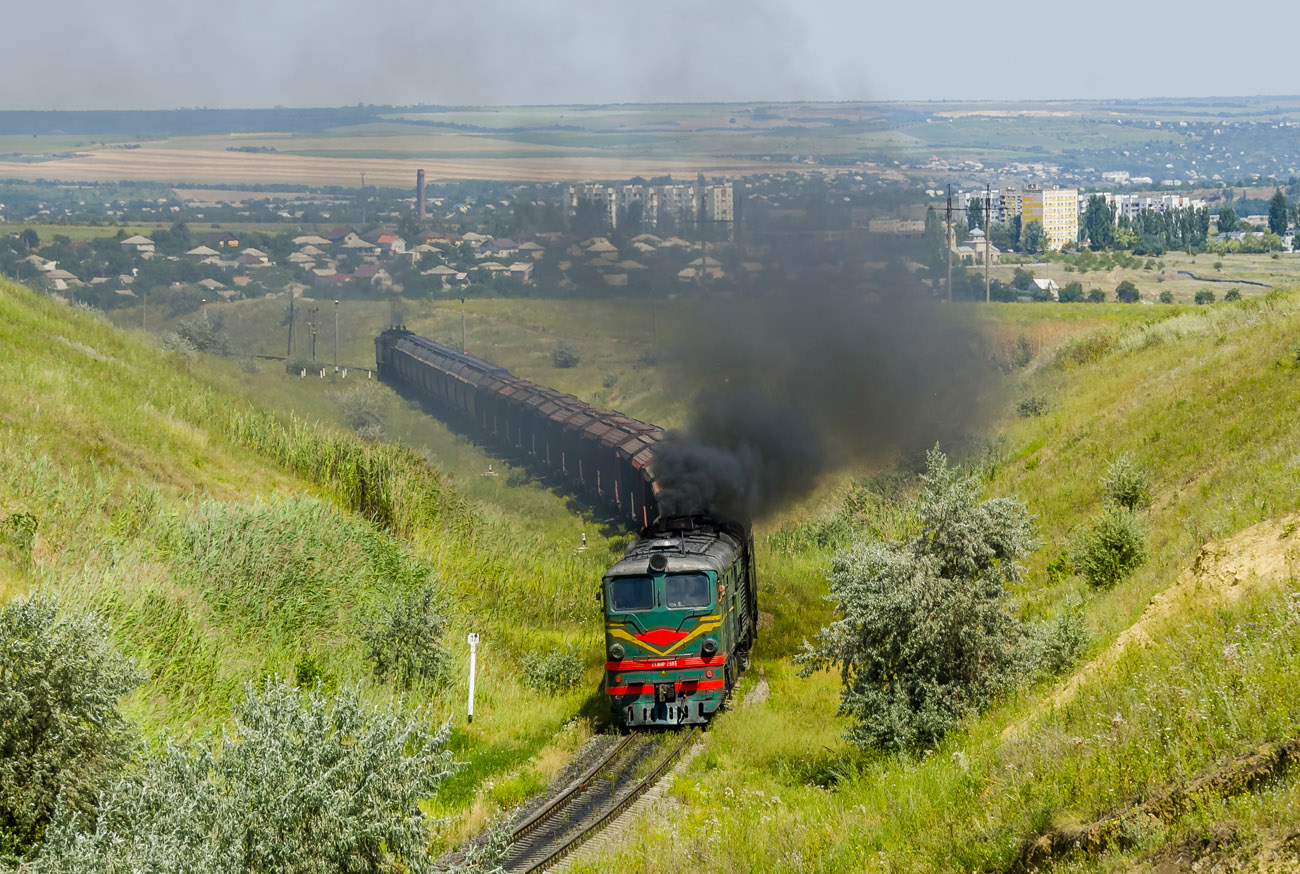 Железная дорога Молдовы, № 2ТЭ10Л-2303 — 