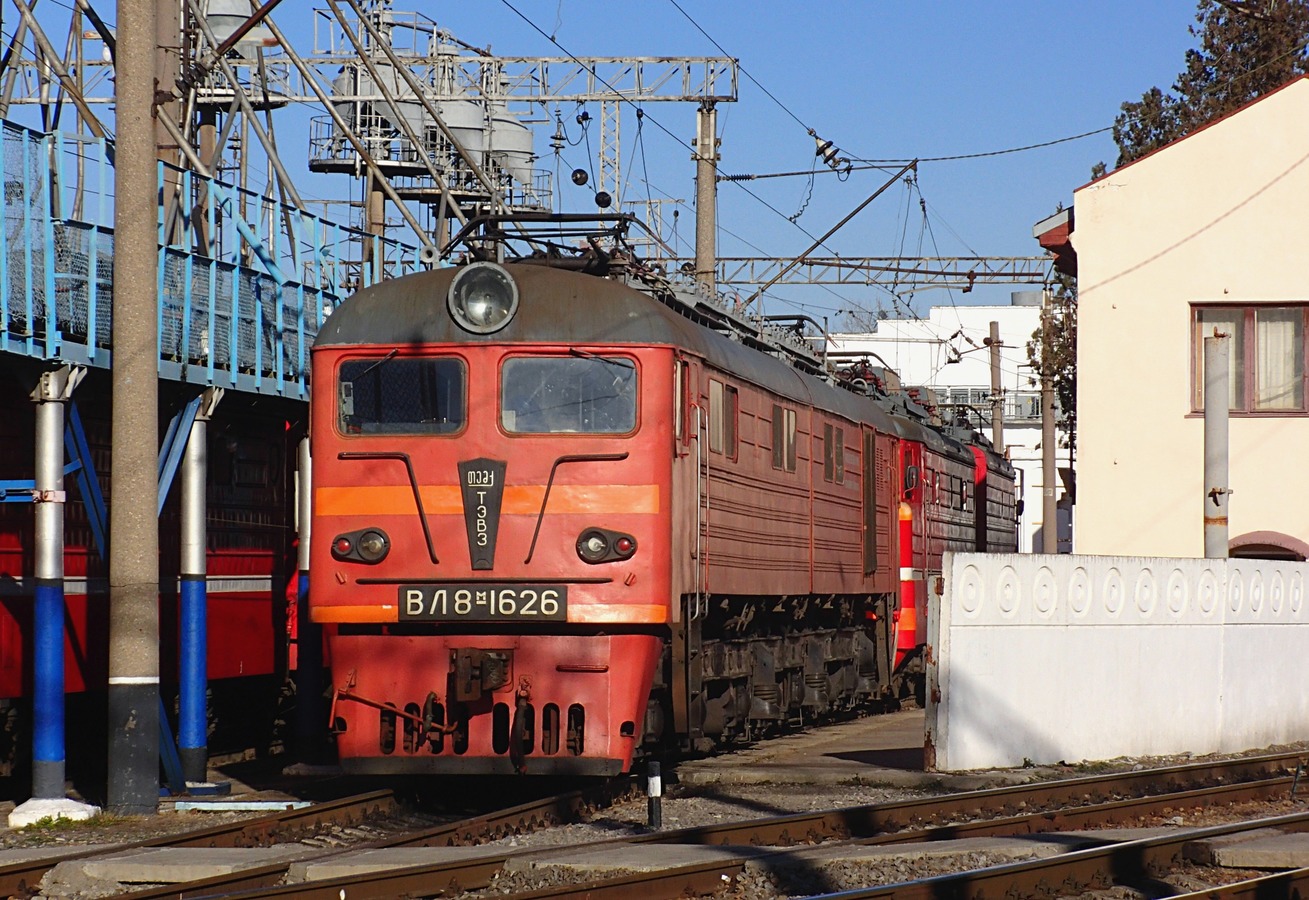 Приднепровская железная дорога, № ВЛ8М-1626 — 